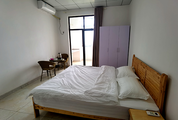 200多间夫妻房 宜宾市多项举措解决本地企业用工需求_fororder_为员工提供的夫妻房-摄影-高学兵