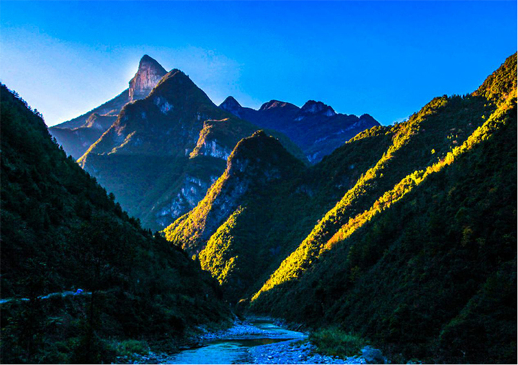 天府旅游名县巡礼·书记访谈｜达州市宣汉县委书记冯永刚：树立“梦里巴国、山水宣汉”文旅新形象_fororder_未标题-2