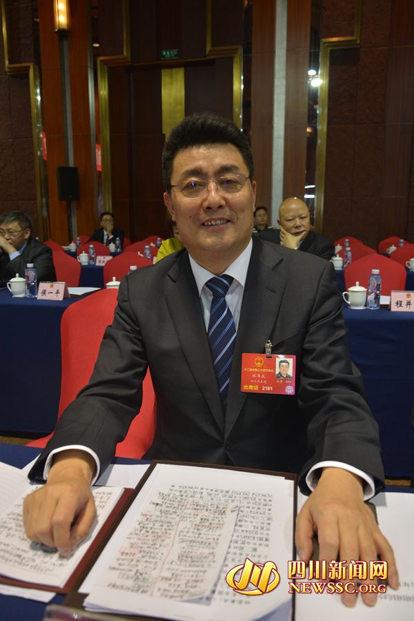 [全国两会·川网会客厅]林书成：凉山州2019年完成脱贫 17县市“一把手”承诺不摘“贫帽”就摘“官帽”