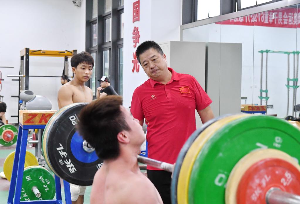 奥运健将背后，一所基层青少年体校的“大浪淘沙”