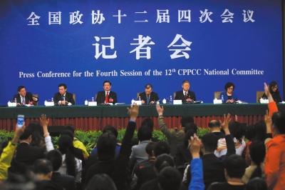 黄洁夫谈挂号难：女儿报我名才给外孙挂上号
