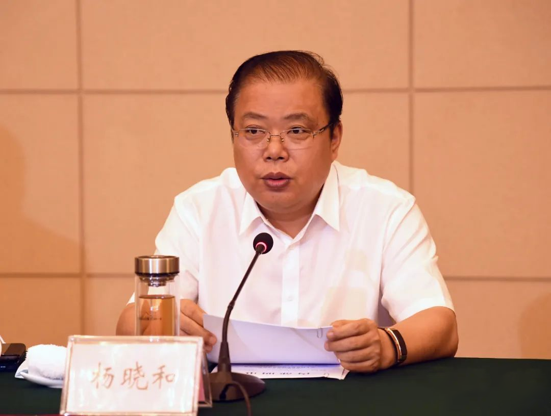 廊坊市召开老干部情况通报会 市委书记杨晓和通报情况 市长杨燕伟主持会议_fororder_9