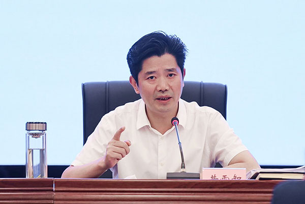 自贡自流井：全力以赴投入生态环保问题整改攻坚工作_fororder_4自流井区委书记黄雪智讲话