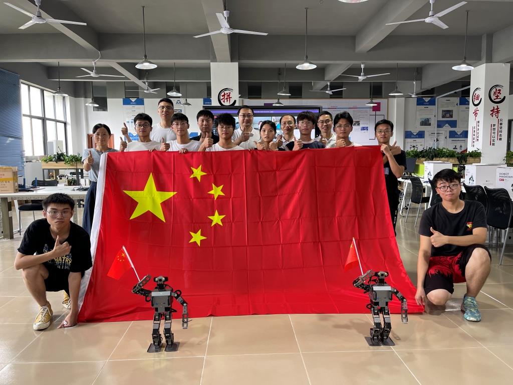 广科院包揽2021 FIRA机器人世界杯大赛机器人远程医疗护理挑战赛冠亚军 实现“三连冠”_fororder_微信图片_20210816141034