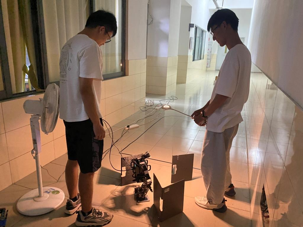 广科院包揽2021 FIRA机器人世界杯大赛机器人远程医疗护理挑战赛冠亚军 实现“三连冠”_fororder_微信图片_20210816142020
