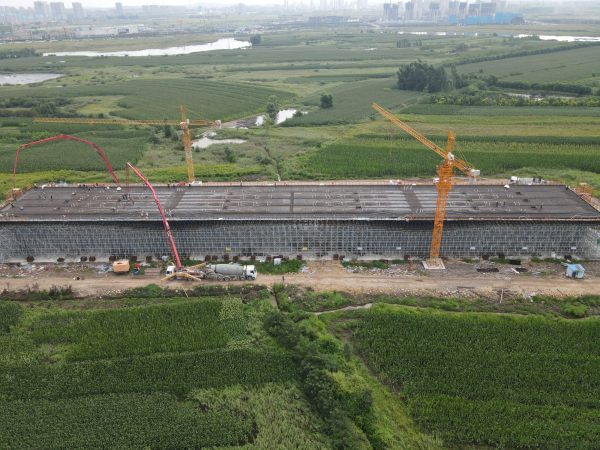 长春：抚长高速公路人民大街出口改移工程首联连续梁开始浇筑
