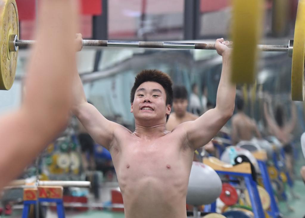 奥运健将背后，一所基层青少年体校的“大浪淘沙”