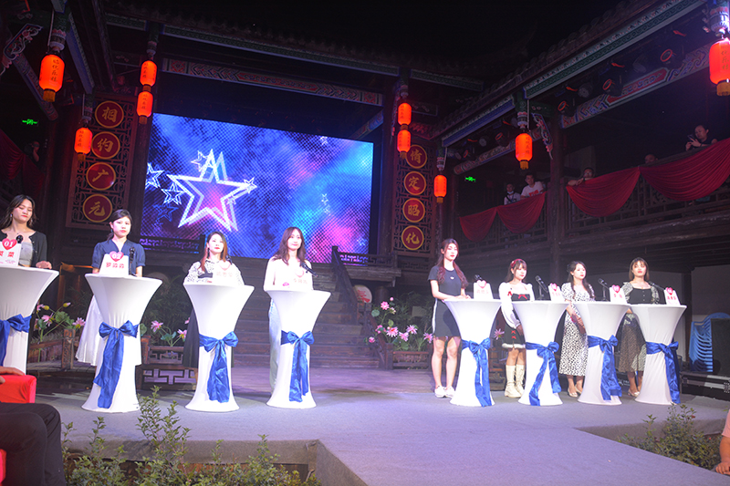 “万人相亲大会”点亮广元女儿节浪漫色彩_fororder_相亲活动现场1