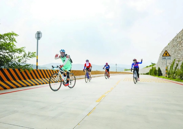 威海西部环山路升级，成为多姿多彩的康庄大道
