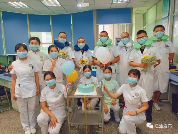 （转载）中国医师节|致敬最可爱的人！绵阳江油的医师们这样度过