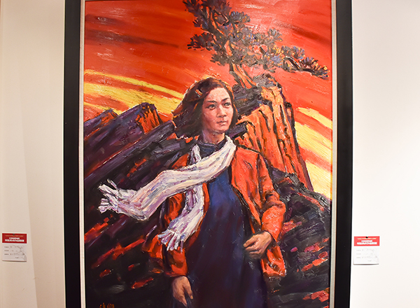 书画作品展现江姐革命情怀 川南渝西地区书法美术作品联展开幕_fororder_2重庆沙坪坝区文联送展油画作品《信仰》（摄影-赵丽）