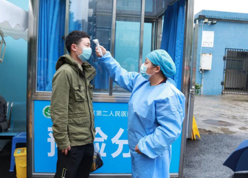 【OK】【有修改】【重庆两江新区党工委宣传部供稿】 重庆两江新区二院护理部获“重庆工人先锋号”先进集体殊荣