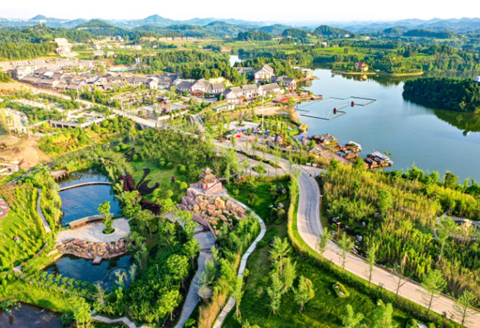 （中首）南充：把生态环保“旧伤疤”变成美丽风景线