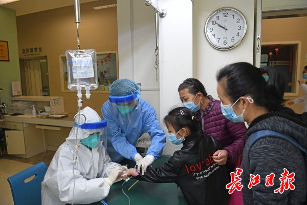 医疗机构恢复正常、重开高精尖手术 武汉“白色防线”逐步修复