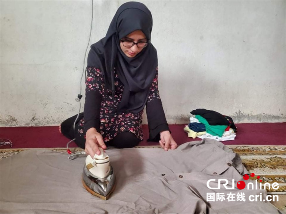 特写：阿富汗高考女状元：我想为这个国家做点事！_fororder_09