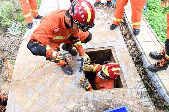 吉林省消防救援总队跨区域地震救援72小时实战演练圆满收官