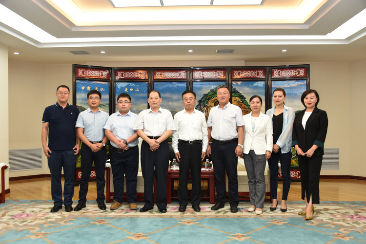 国际在线董事长藏具林拜会甘肃省政府外事办主任张宝军_fororder_微信图片_20210904111437