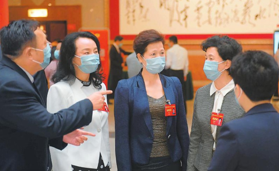 履职尽责显担当 凝心聚力谱新篇——省政协十二届三次会议掠影_fororder_3f2b9ff167737eb084d56105747ae19d