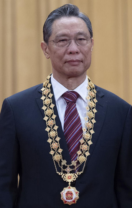 共和国功勋人物丨他们的名字，铭刻在全民战“疫”的记忆中
