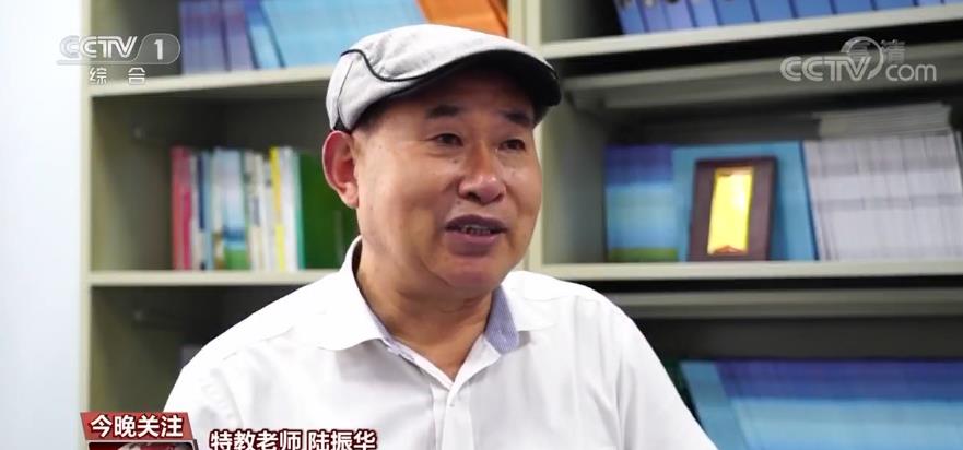 老师，您辛苦了！| 一支粉笔，两袖微尘，三尺讲台，四季耕耘 谢谢您，成长的引路人！