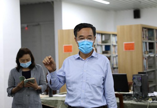 郑州市政协主席张延明一行莅临郑财院调研慰问