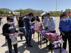 防灾减灾日， “蓝朋友”上街为群众答疑解惑