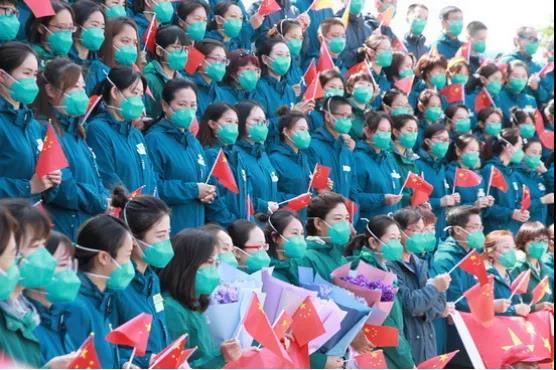 致敬护士队伍，习近平点赞新时代最可爱的人