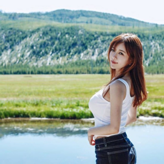 韩国网络女主播私照曝光 魔鬼身材令人惊叹