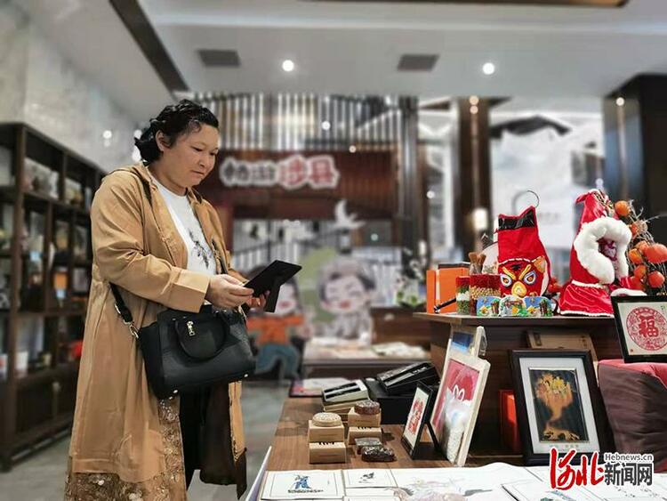 集中专题采访活动走进涉县