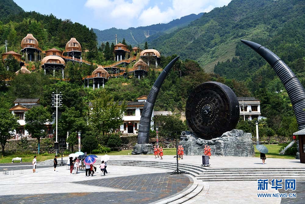 湖北通城内冲古村寨“瑶”身蝶变旅游名村