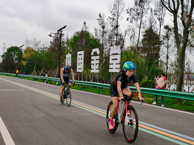 The Chengdu-Chongqing Triathlon Open Held in Jintang County, Chengdu City_fororder_bb