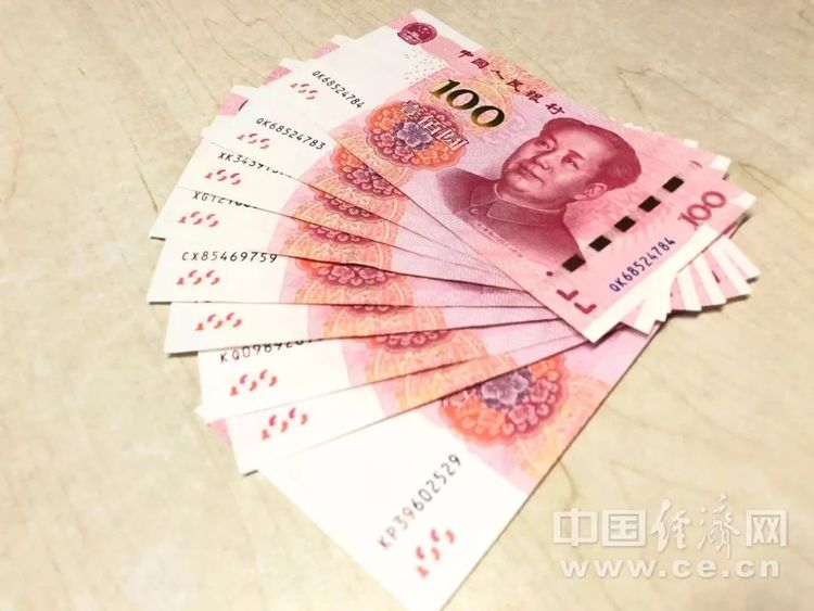 2019年全国平均工资出炉！6大行业年薪超10万元...