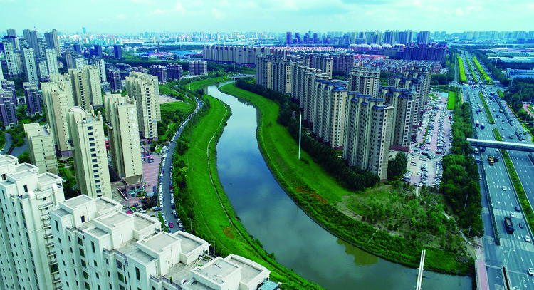 建好“三生”融合城市 承载“万亿产业集群”