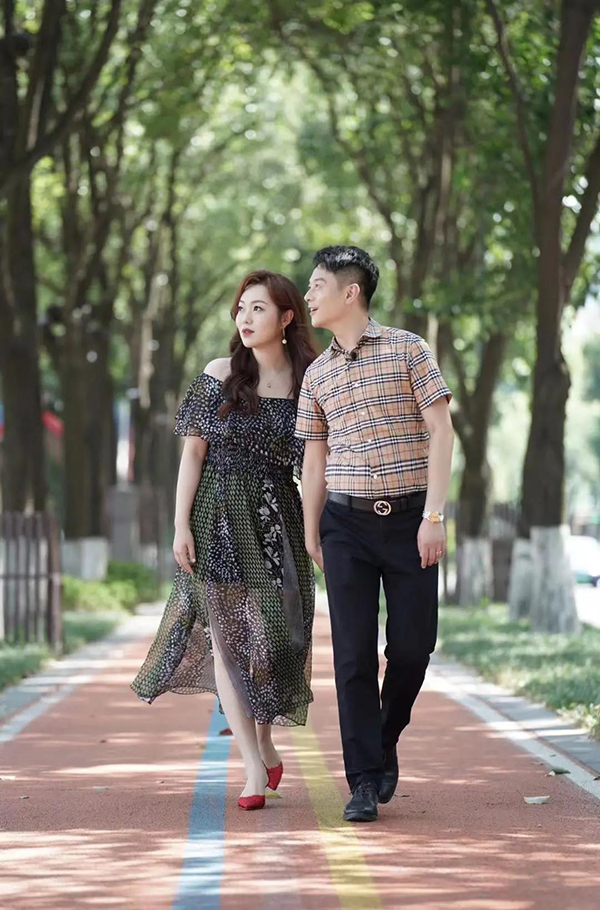聆听成都大运歌曲创作者讲述背后的音乐故事_fororder_秦巧琳夫妇-供图-成都大运会执委会
