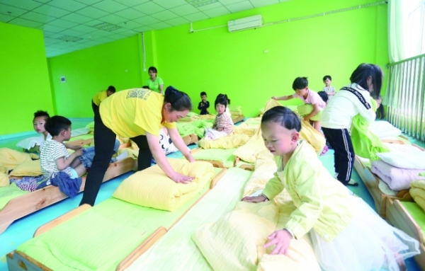 （要闻带摘要）家家有人帮扶 户户有人就业