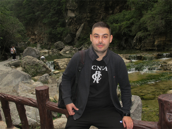 【老外看河南】罗马尼亚留学生大玉：少林寺和龙门石窟非常壮观_fororder_微信图片_20210825143417