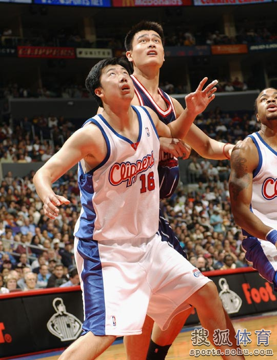 姚明正式入选NBA名人堂 回顾巨人职业生涯(图)