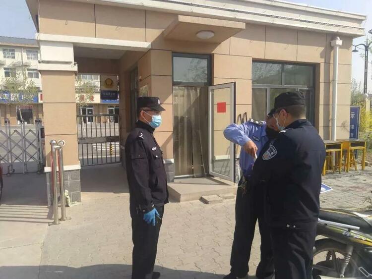 维护校园安全 沧州市公安局渤海新区分局时刻在身边_fororder_2