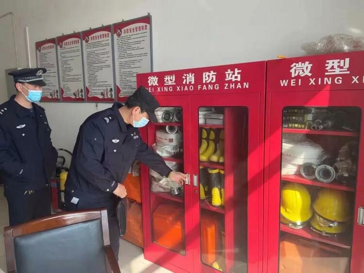 维护校园安全 沧州市公安局渤海新区分局时刻在身边_fororder_1