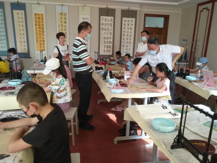 福建援疆：在木垒大地绘就“漳州画卷”_fororder_图片3