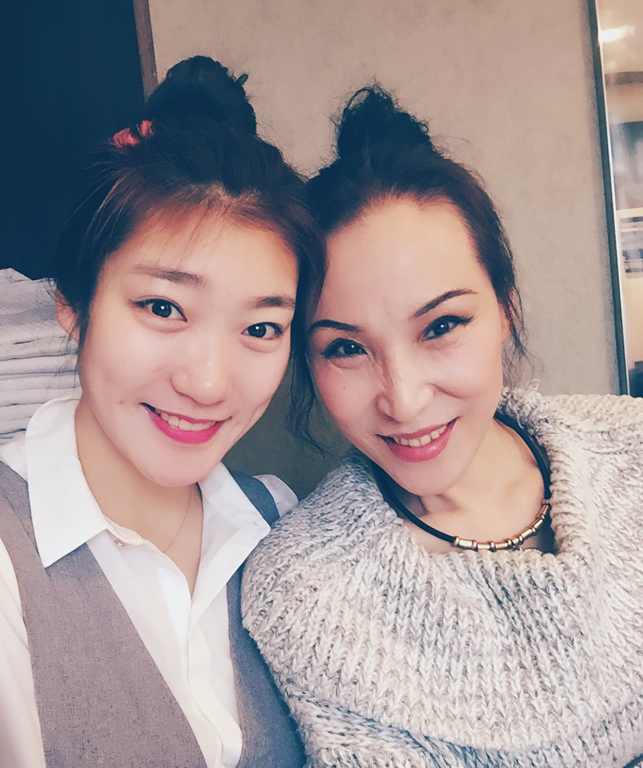 中国女篮新晋女神私照曝光 爱自拍+甜品潮牌