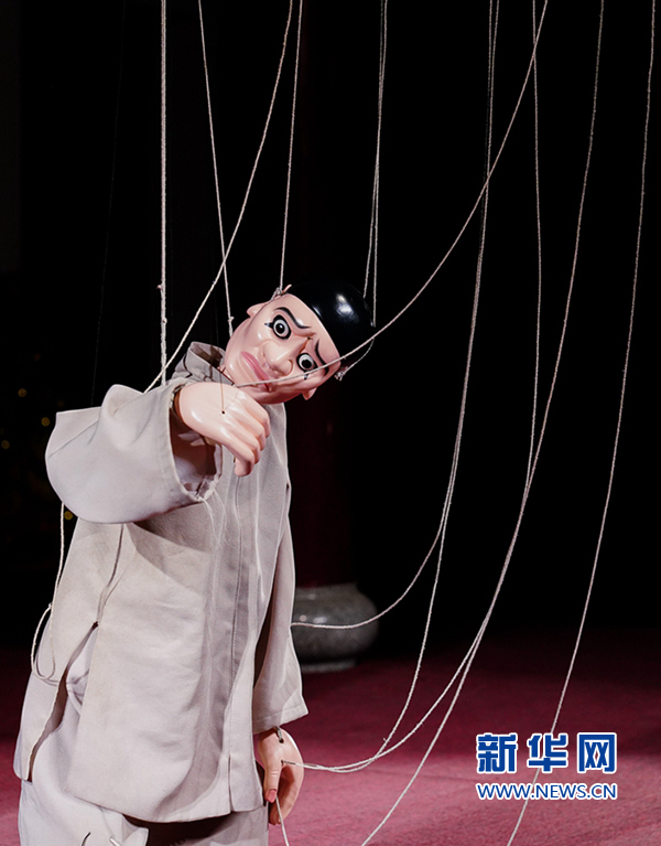 泉州提线木偶戏：指尖悬丝 演绎人间悲喜