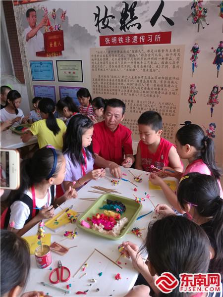 泉州百变“妆糕人”：老行当的新传承