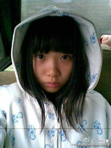 李小璐妹妹旧照引争议