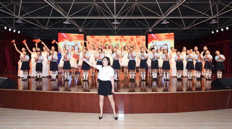 沈阳市铁西区将＂守初心 担使命＂教育活动融入中小学生课堂