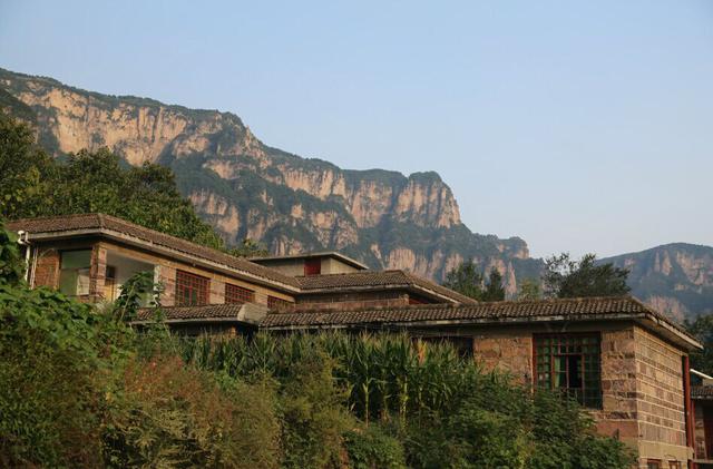 史上最危险村庄：太行深处悬崖上的郭亮村