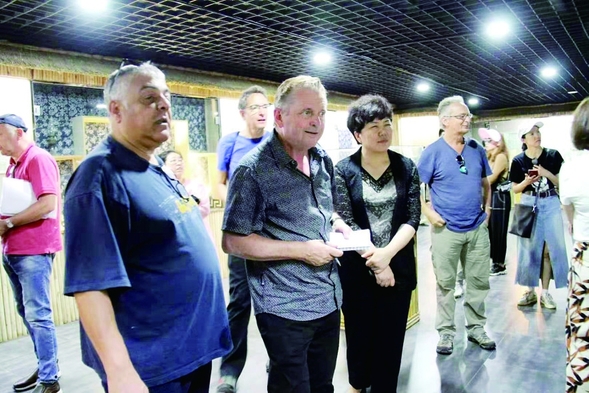 国内外“旅游大咖”考察龙江夏季旅游资源 点赞不重样首肯避暑游