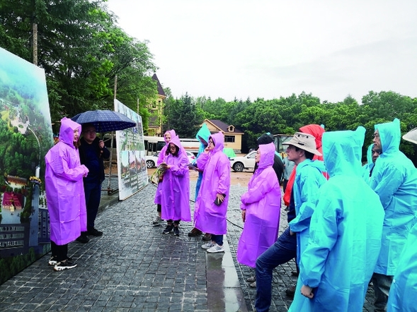 国内外“旅游大咖”考察龙江夏季旅游资源 点赞不重样首肯避暑游