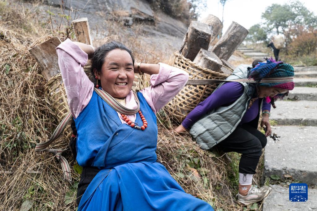 探访夏尔巴人聚居地陈塘镇