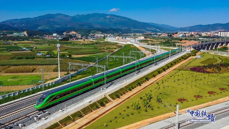 全国铁路明年1月10日起实行新的列车运行图！